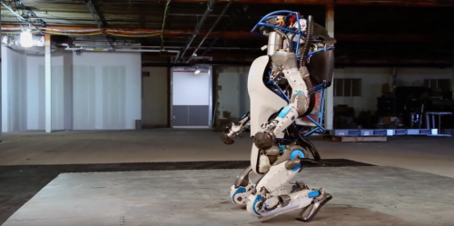 robot-atlas-a-genoux