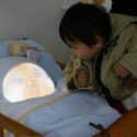Yotaro : une interface robotique pour simuler les réactions d’un vrai bébé